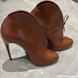 Vintage Gucci Elegant Brown Women's Heels